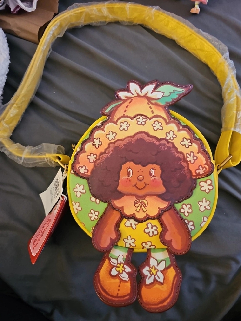 Strawberry Shortcake Orange Blossom Round Crossbody Bag - Yellow